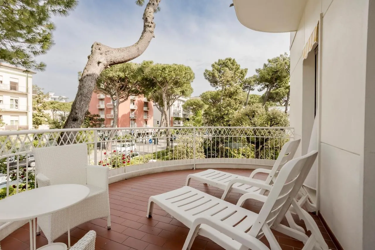 Villa Arizona Milano Marittima Hotel