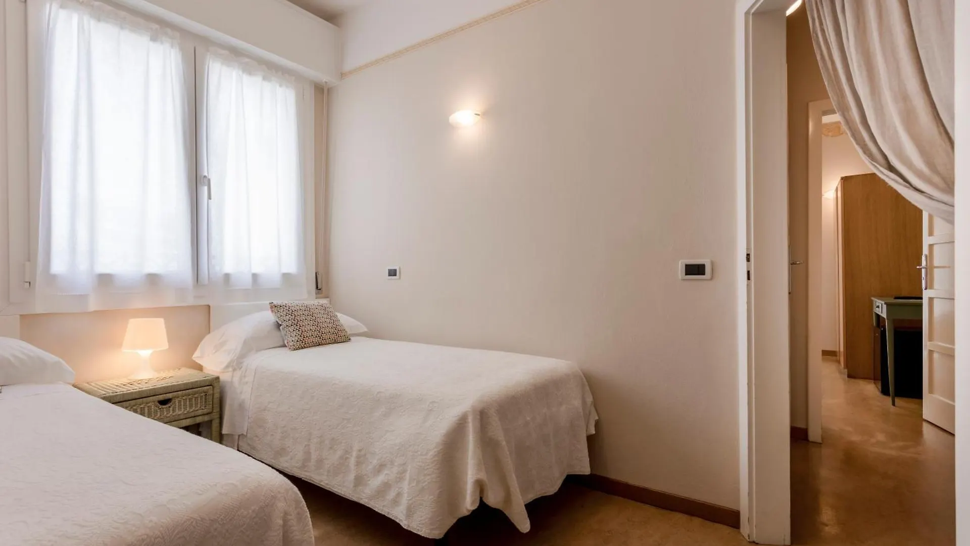 *** Hotel Villa Arizona Milano Marittima Italien